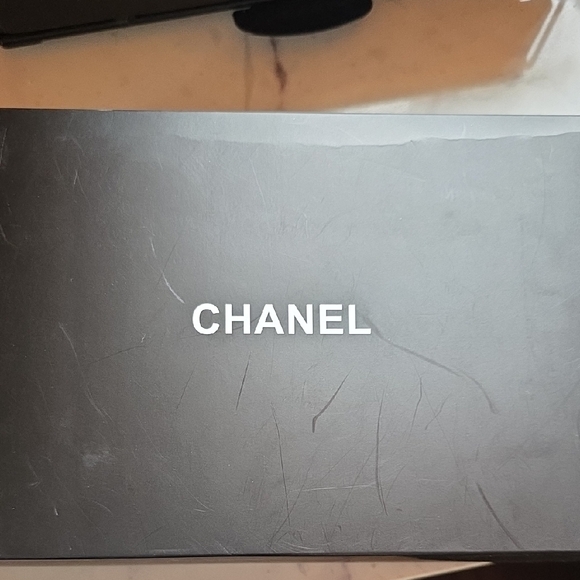 CHANEL Classic Black Gift Box - Picture 3 of 3